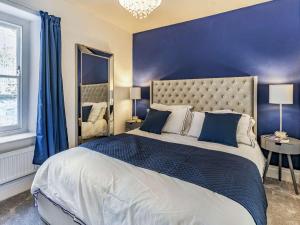 3 Bed in Tenby 86625