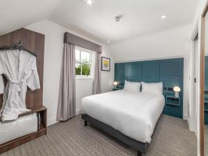 Mercure Salisbury White Hart Hotel & Apartments