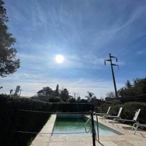 Cabaña equipada a minutos del centro y las termas