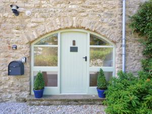 2 Bed in Taddington 76505