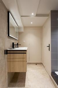 Modern duplex 10 min from Place de la Nation