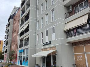 LeOn Apartment Tirana