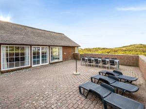 10 person holiday home in Ringkøbing