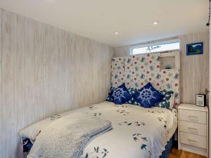 1 Bed in Bridport 94154