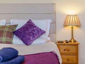 2 bed in Totland Bay IC003