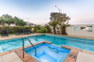 Oceanfront Hamptons 2BR Escape