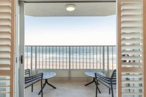 Oceanfront Hamptons 2BR Escape
