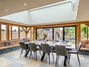 6 Bed in Kings Lynn 90964