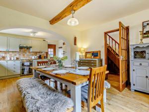 4 Bed in Hereford 44213