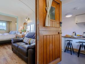 1 Bed in Conwy oc-79464