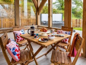 4 Bed in New Quay 78801