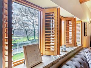 4 Bed in Marsden 94015