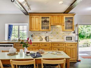 4 Bed in Hartland HACOT