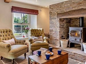 4 Bed in Bwlch 90596