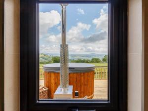 1 Bed in Abergavenny 88015