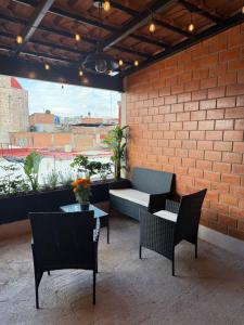 El Suburbio - Aldama