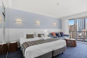 Ocean-View Studio Prime Central Location by Cavill