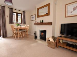 2 Bed in Moreton-In-Marsh 75870