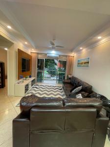 Apto Guaruja 3 minutos da praia