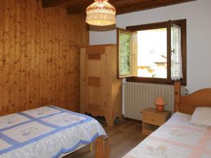 Charmante Villa à Samoëns avec Wifi et 2 Chambres - FR-1-846-34