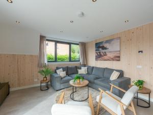 Seaside Holiday Home with Garden