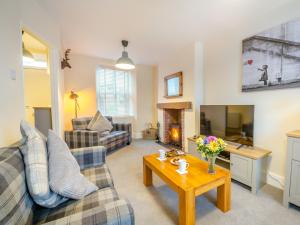 2 Bed in Porthmadog 93835