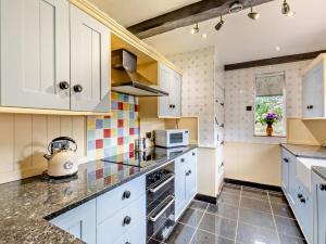 5 Bed in Watchet 95371