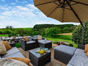 5 Bed in Exebridge 41133