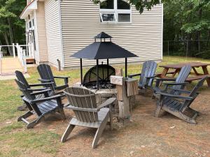Cozy Attitash Getaway-Hotel Room-Pool-Hot Tub