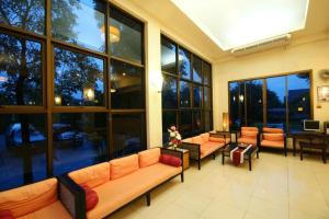 Home and Hill Resort