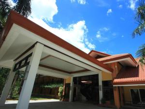 Zaycoland Resort and Hotel