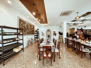 thakhekmai guesthouse and restaurant