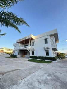 thakhekmai guesthouse and restaurant