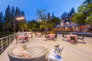 Belmont Village Hotel