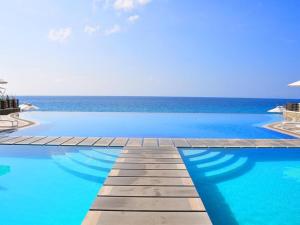Acuatico Beach Resort & Hotel