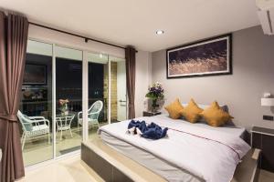 Chalita Goodview
