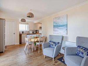 2 Bed in West Quantoxhead 96234