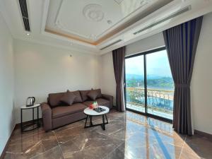 Bách Thảo Ngân Hotel Resort