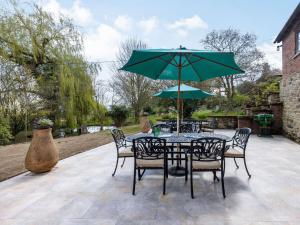 4 Bed in Nr Ludlow CHL22