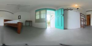 Asanka Surf House & Restaurant with pool