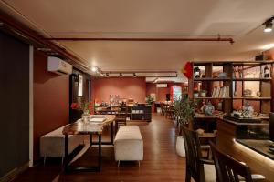 Asian Ruby Hotel & Spa - 122F Bui Thi Xuân Street