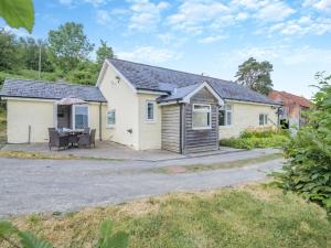 2 bed in Builth Wells BN059