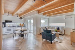 Stay Portland - Alberta Arts - 3BR - Local Eats & Modern Design