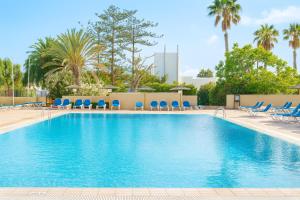 Paraísos Perdidos, Relax en Complejo con Piscina