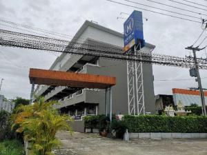 Capital O 75406 Hotel M Rojana