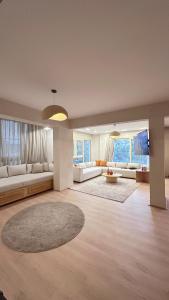 Bright & Spacious 2-Bedroom Minimalist style, Family Apartment in the Heart of Zamalek