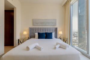 Forte Tower 2, Downtown - 2 Bedroom - Allsopp & Allsopp