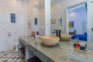 Villa Shades Of Blue,5 bed & pool