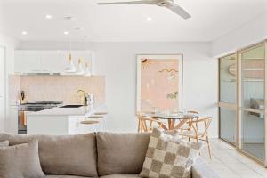 Serenity Waters Mooloolaba - Riverfront Retreat