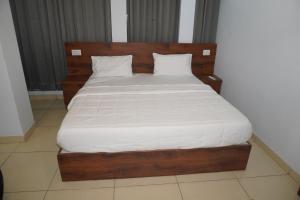 Hotel R K Palace- near Airport